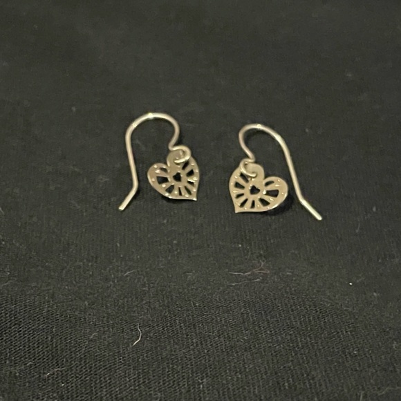 Harry Mason heart earrings - Picture 1 of 4